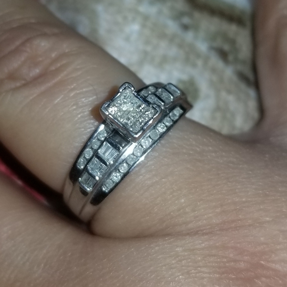 .50 Carat (ctw) Diamond Invisible Princess Ring